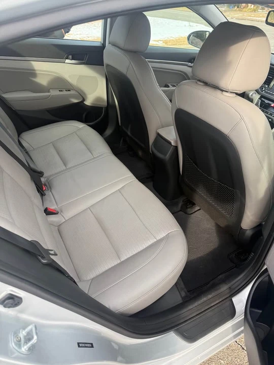 2017 Hyundai Elantra - Image 7 of 13