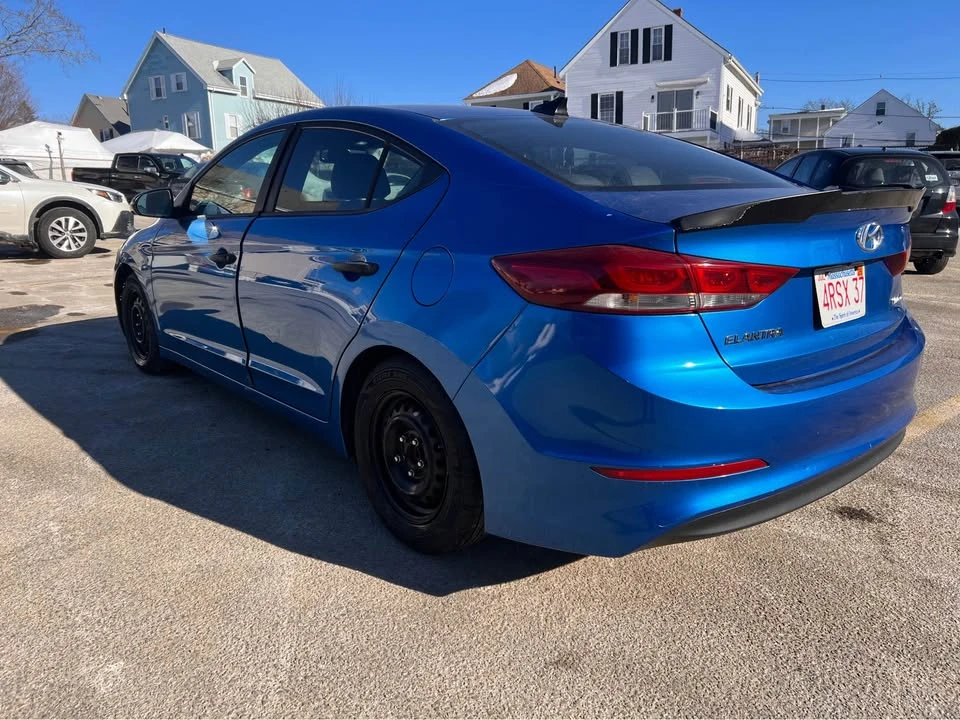 2017 Hyundai Elantra - Image 3 of 10