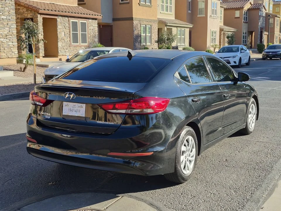 2017 Hyundai Elantra - Image 5 of 14