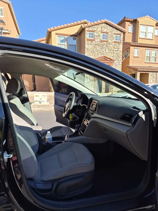 2017 Hyundai Elantra - Image 9 of 14