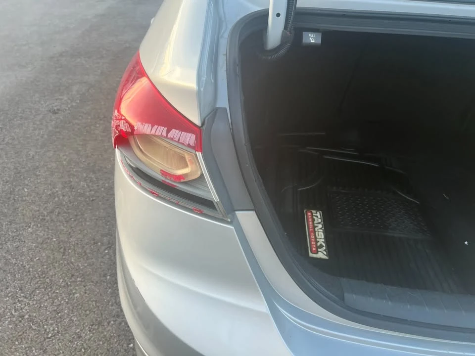2017 Hyundai Elantra - Image 13 of 13