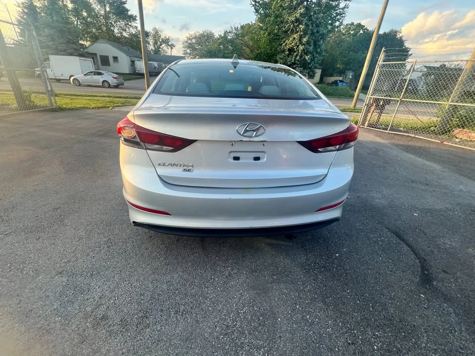 2017 Hyundai Elantra - Image 4 of 13