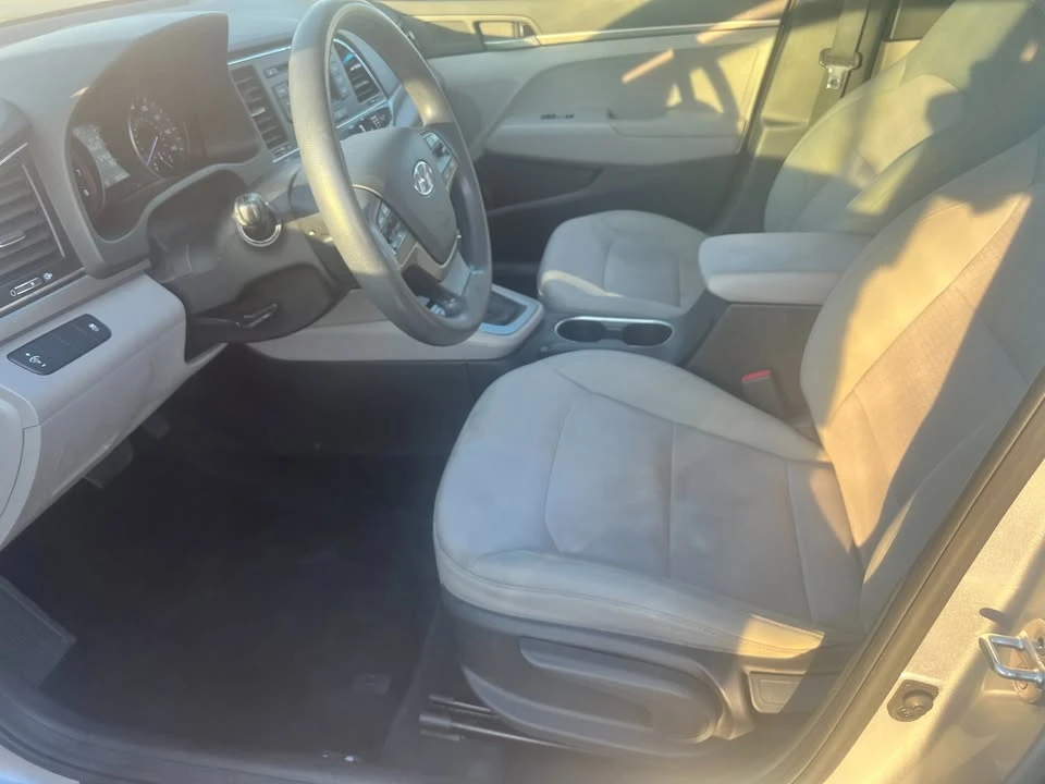 2017 Hyundai Elantra - Image 7 of 13