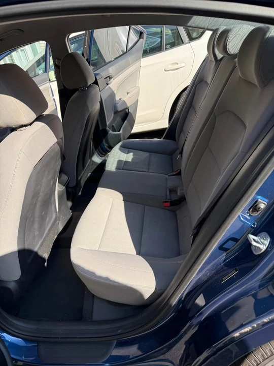 2017 Hyundai Elantra - Image 9 of 14