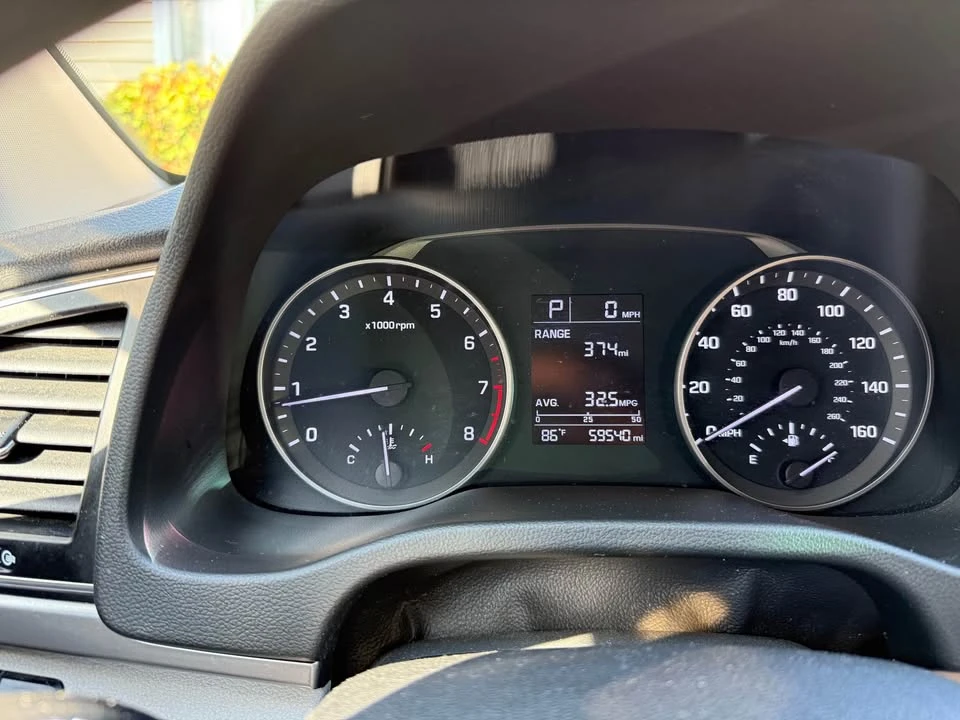 2017 Hyundai Elantra - Image 14 of 14