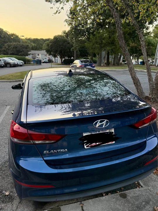 2017 Hyundai Elantra - Image 6 of 14