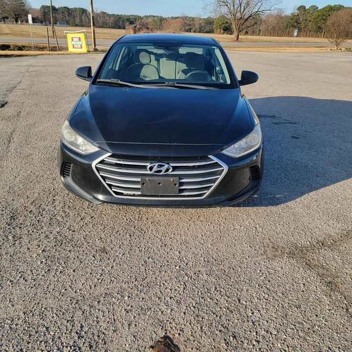 2017 Hyundai Elantra - Image 4 of 15