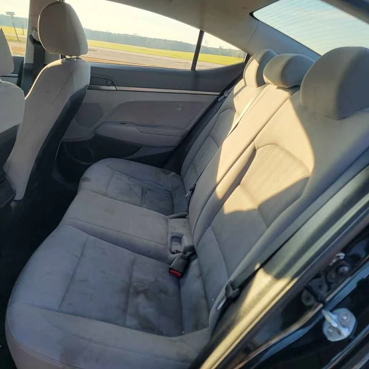 2017 Hyundai Elantra - Image 11 of 15
