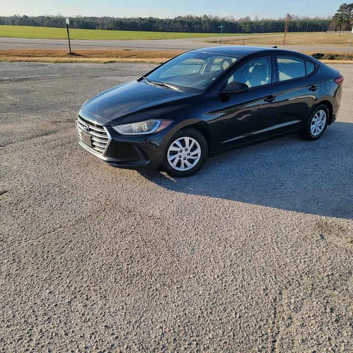 2017 Hyundai Elantra - Image 9 of 15