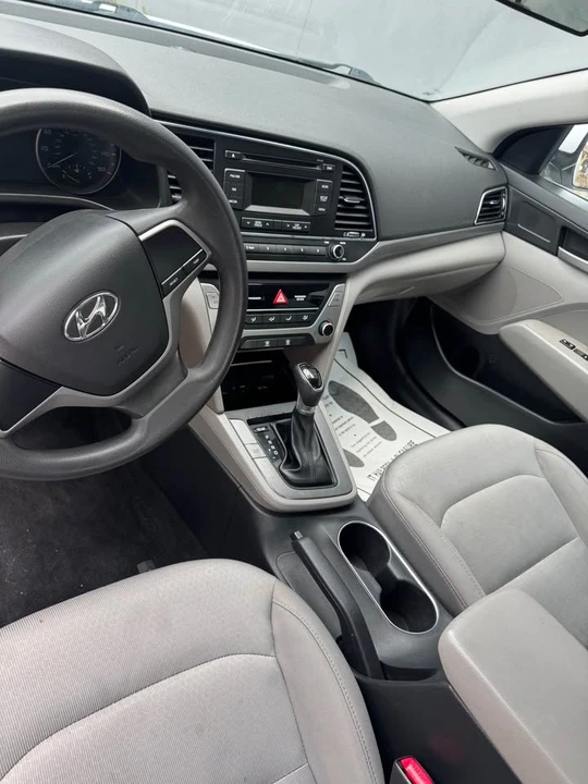 2017 Hyundai Elantra - Image 5 of 6