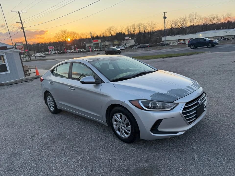 2017 Hyundai Elantra - Image 3 of 13