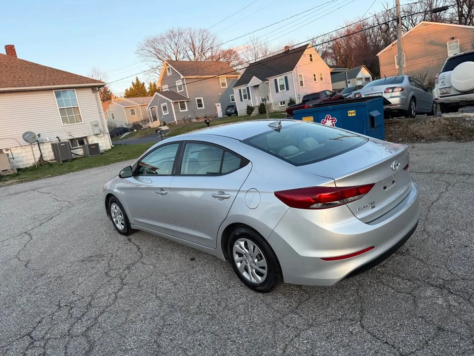 2017 Hyundai Elantra - Image 5 of 13