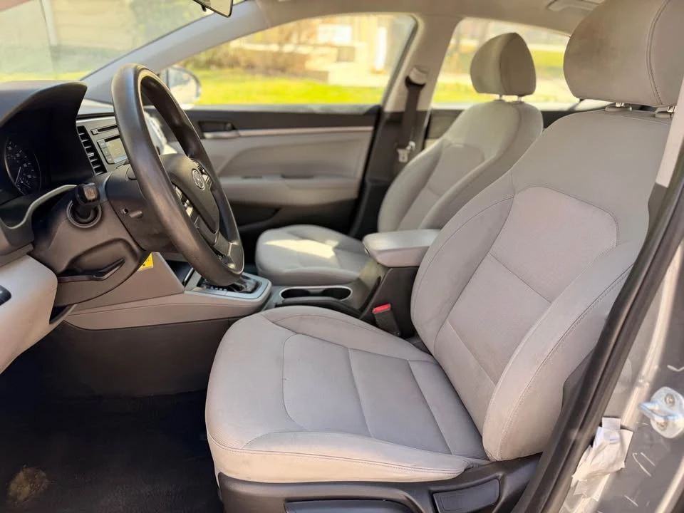 2017 Hyundai Elantra - Image 10 of 13