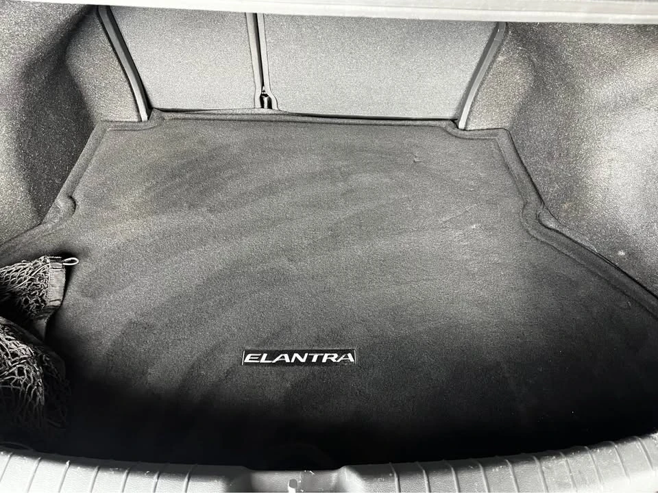2017 Hyundai Elantra - Image 16 of 16