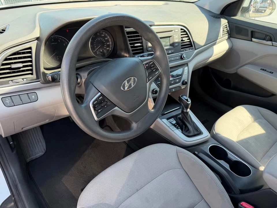 2017 Hyundai Elantra - Image 6 of 9