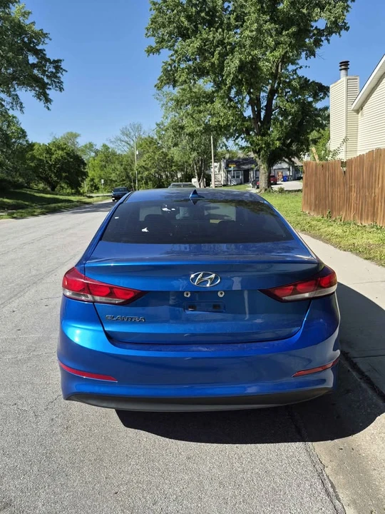 2017 Hyundai Elantra - Image 6 of 9