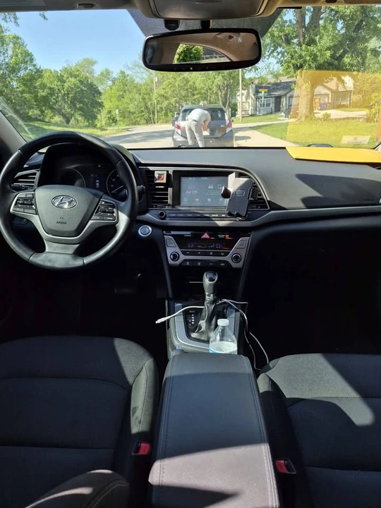 2017 Hyundai Elantra - Image 9 of 9