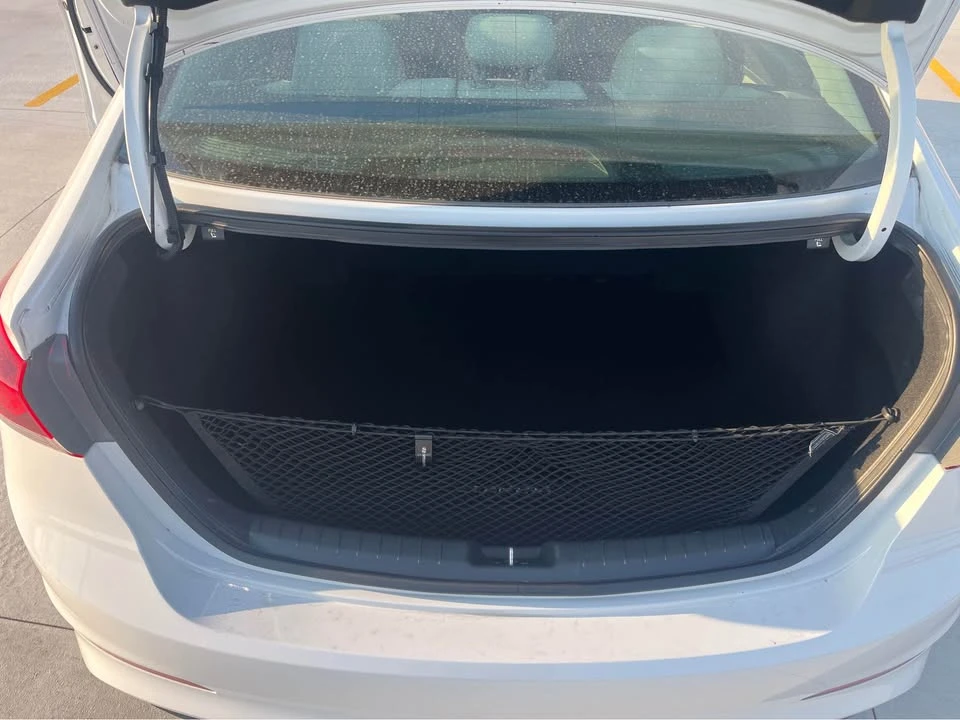 2017 Hyundai Elantra - Image 7 of 12