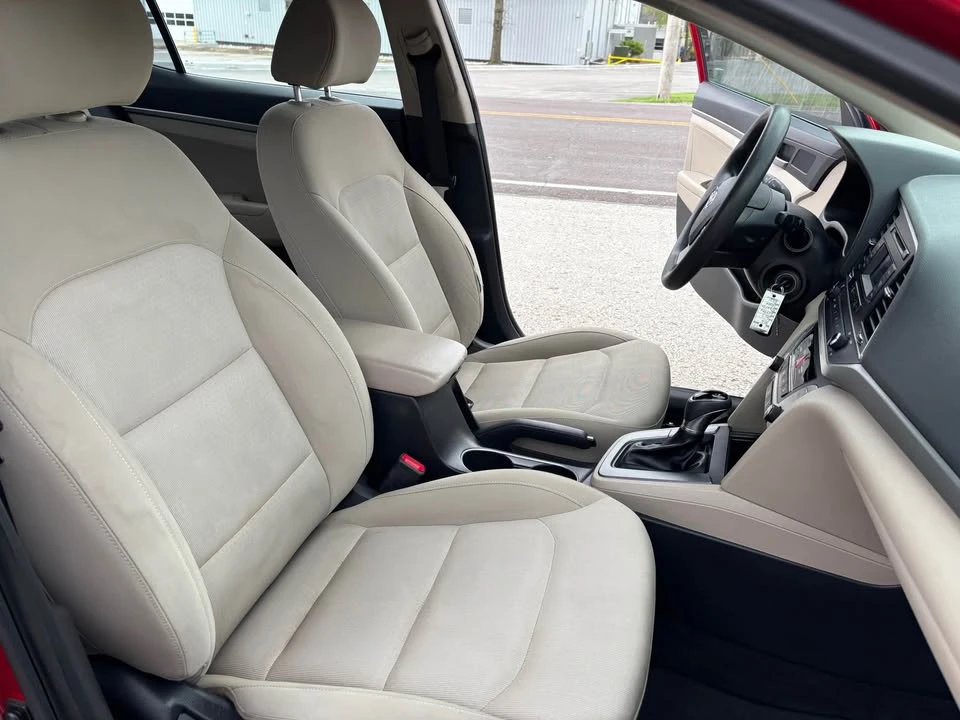 2017 Hyundai Elantra - Image 13 of 16