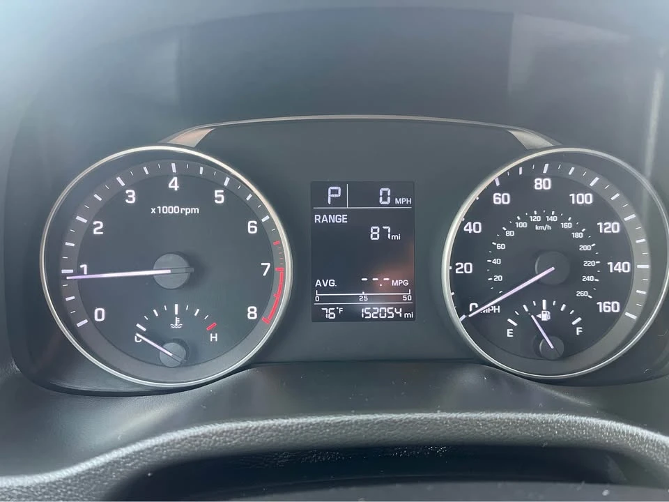 2017 Hyundai Elantra - Image 11 of 12