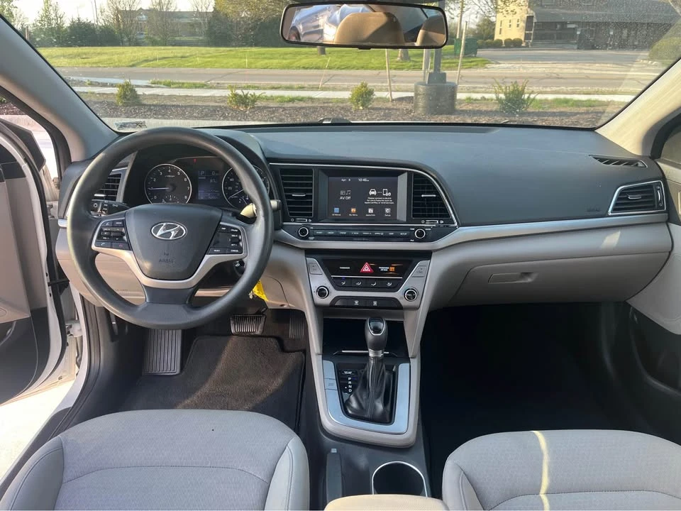 2017 Hyundai Elantra - Image 9 of 12
