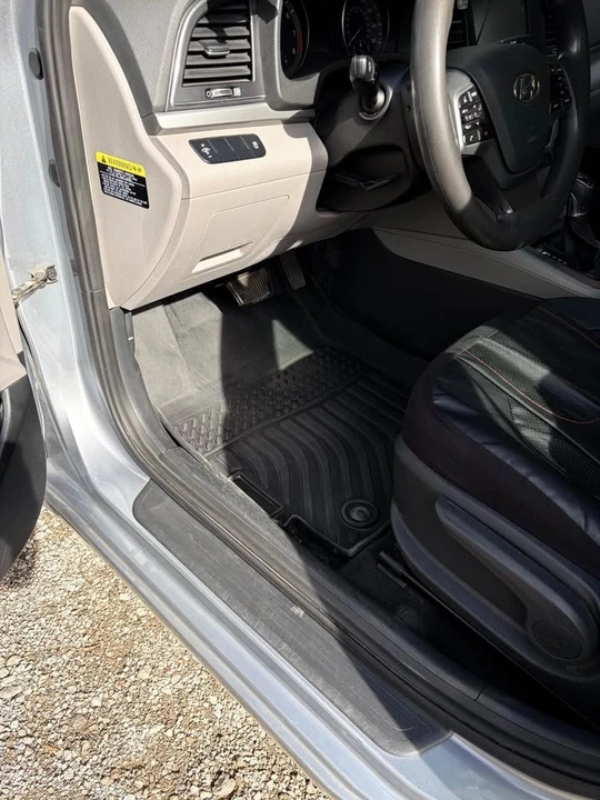 2017 Hyundai Elantra - Image 16 of 16