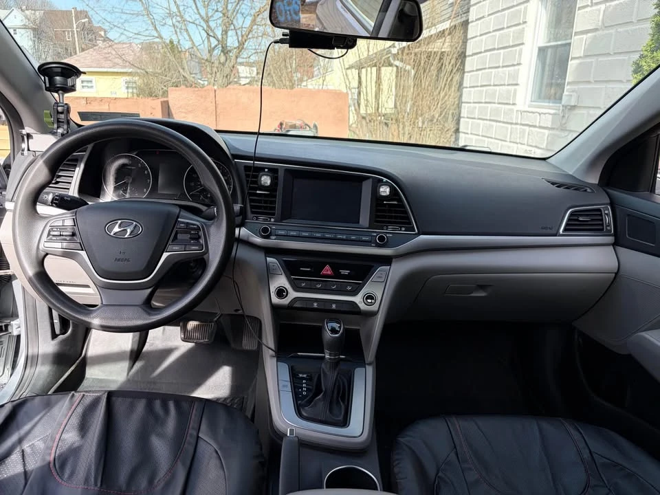 2017 Hyundai Elantra - Image 6 of 16
