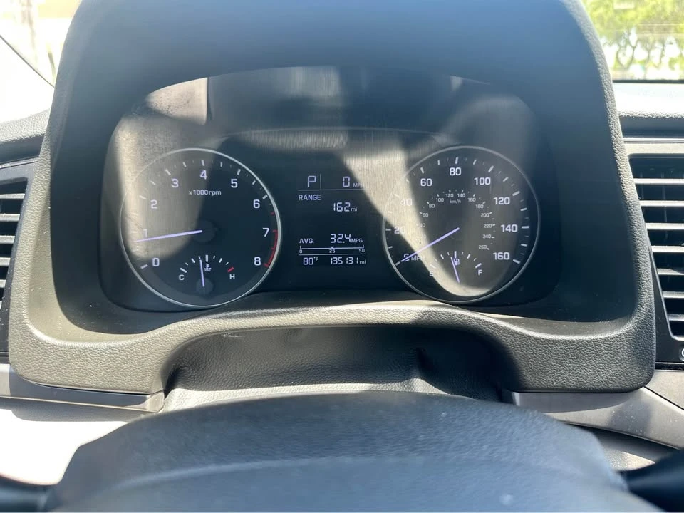 2017 Hyundai Elantra - Image 8 of 9