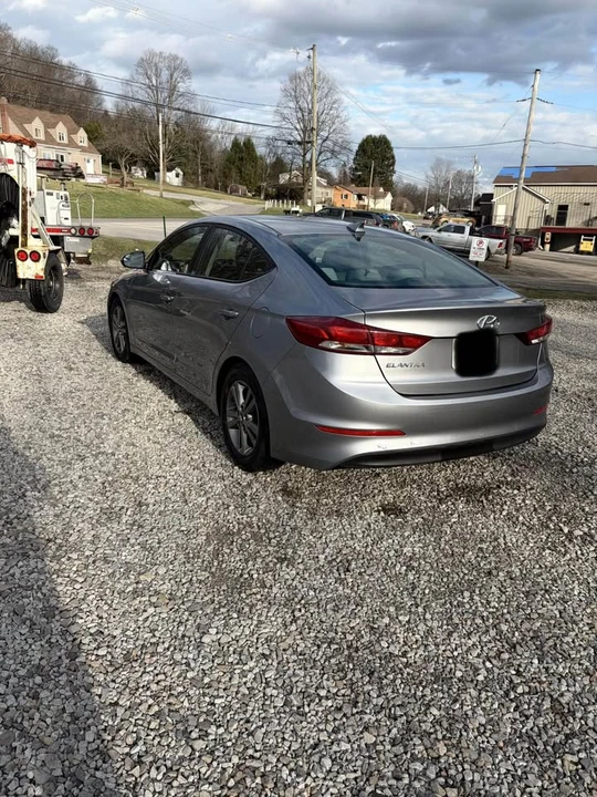2017 Hyundai Elantra - Image 3 of 16