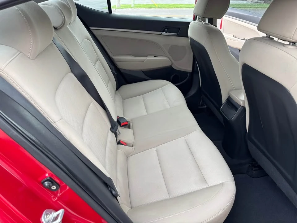 2017 Hyundai Elantra - Image 11 of 16