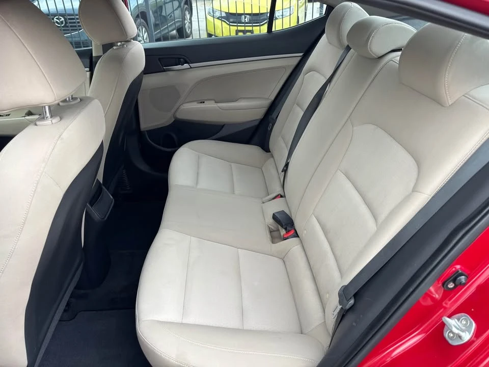 2017 Hyundai Elantra - Image 7 of 16
