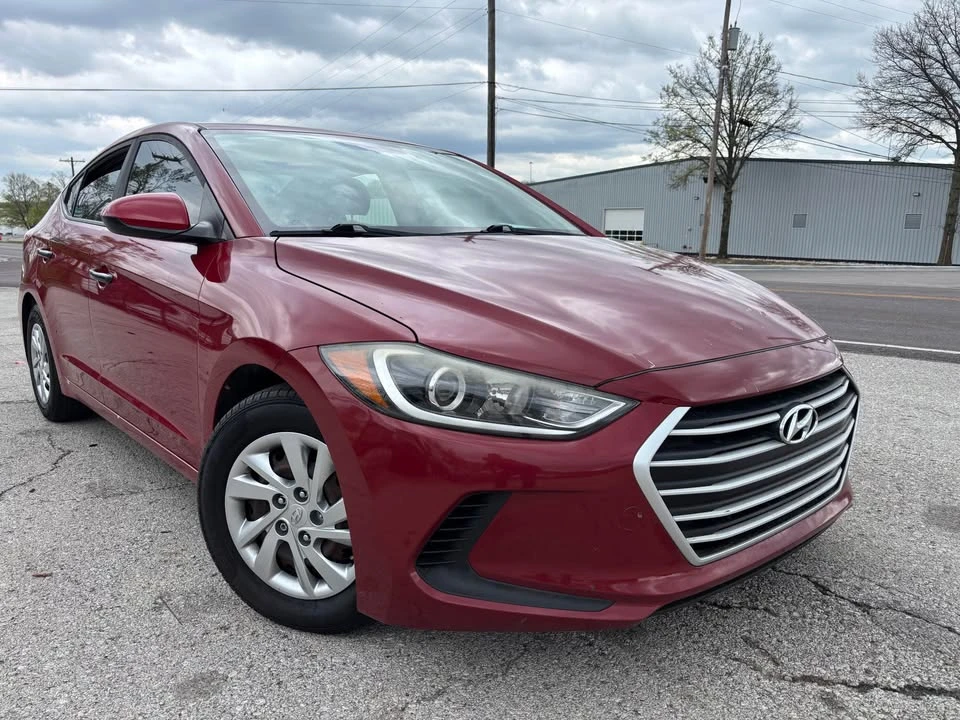 2017 Hyundai Elantra - Image 2 of 16