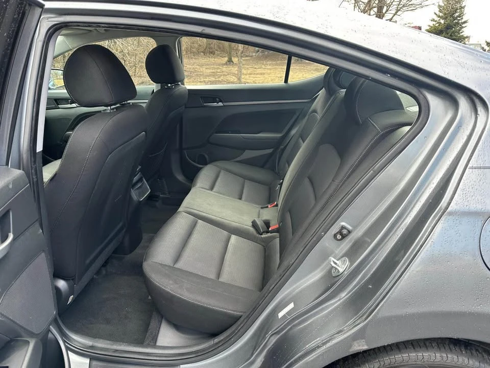 2017 Hyundai Elantra - Image 11 of 19