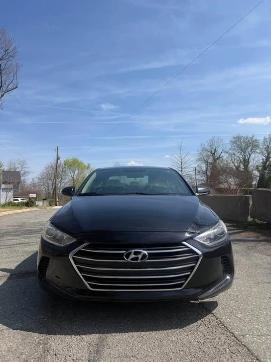 2017 Hyundai Elantra - Image 2 of 13