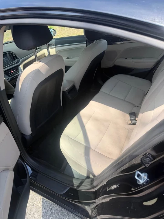 2017 Hyundai Elantra - Image 8 of 13