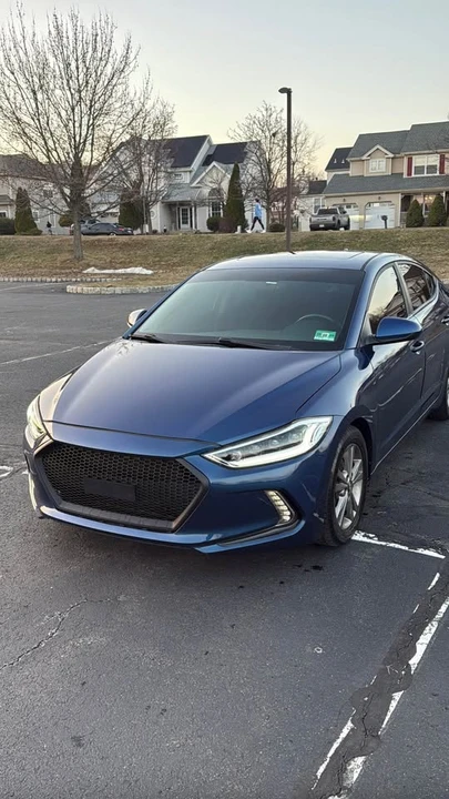 2017 Hyundai Elantra - Image 4 of 20