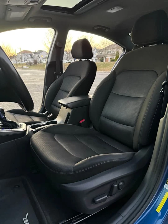2017 Hyundai Elantra - Image 13 of 20