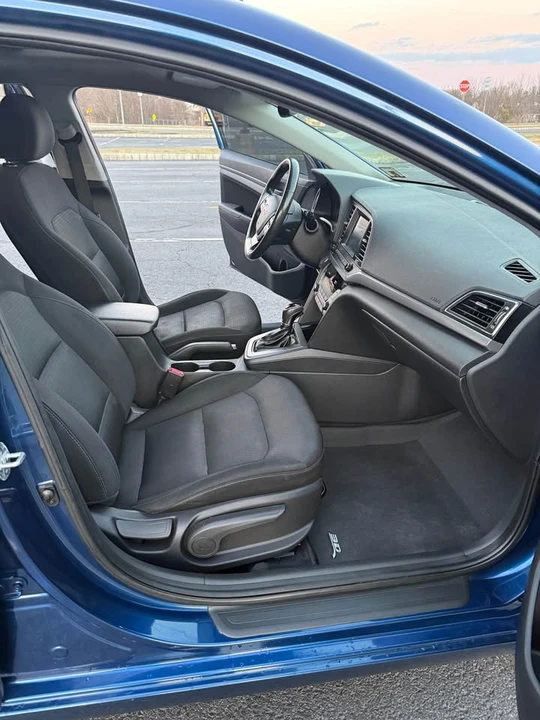 2017 Hyundai Elantra - Image 12 of 20