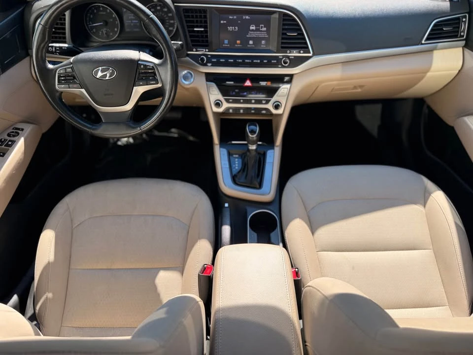 2017 Hyundai Elantra - Image 16 of 20