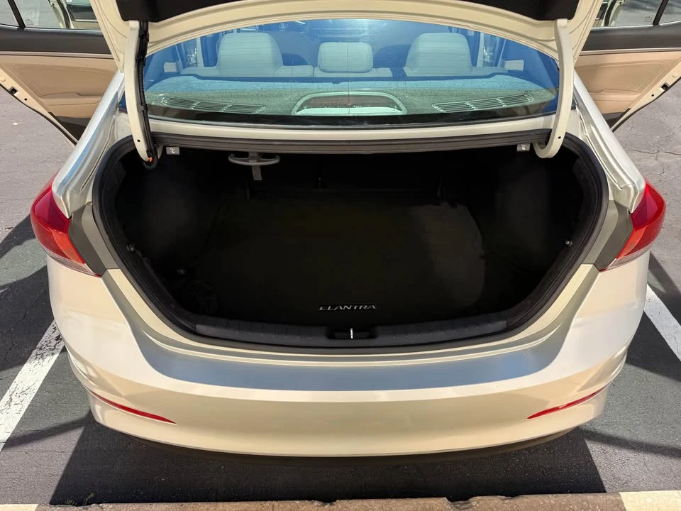 2017 Hyundai Elantra - Image 12 of 20