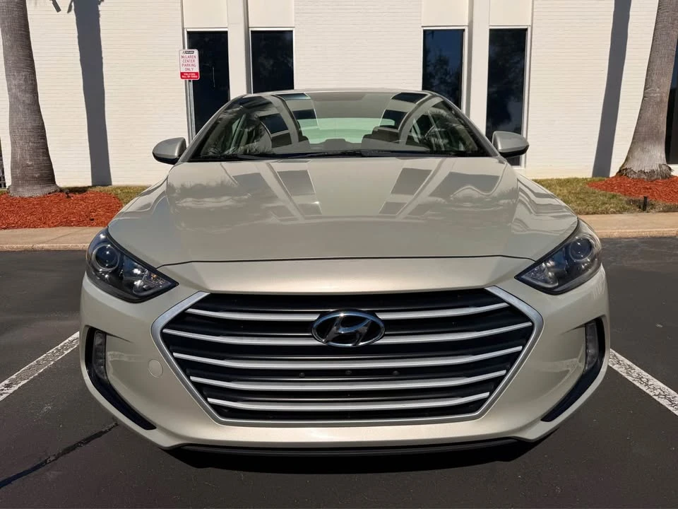 2017 Hyundai Elantra - Image 2 of 20