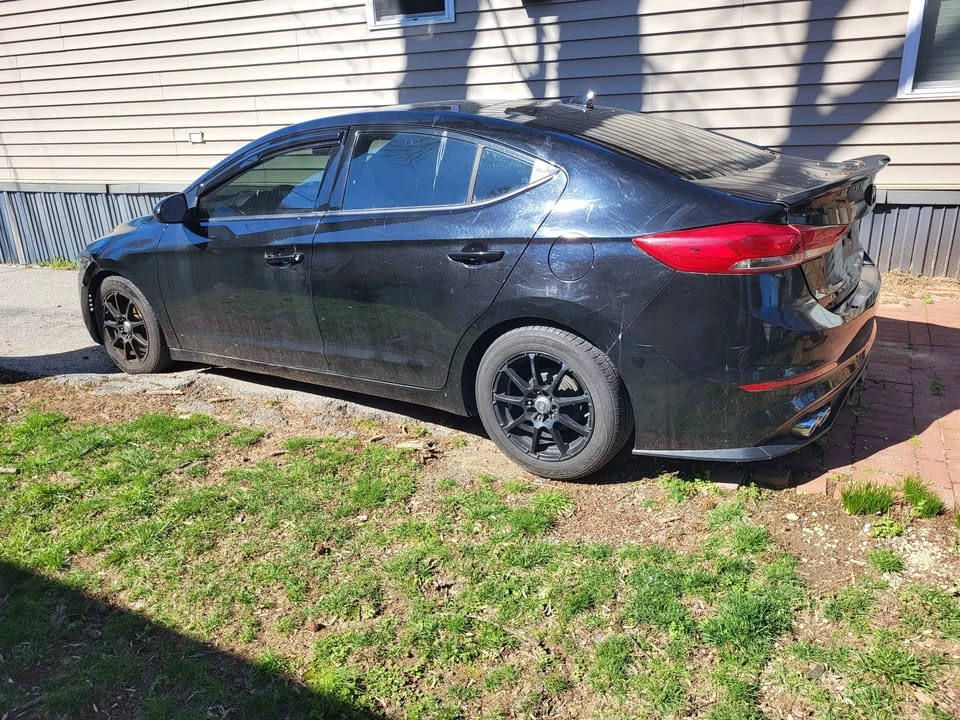 2017 Hyundai Elantra - Image 7 of 7