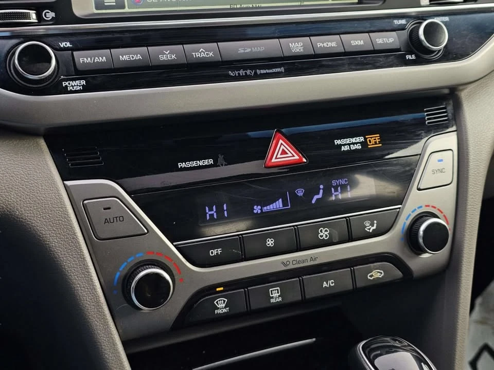 2017 Hyundai Elantra - Image 15 of 19