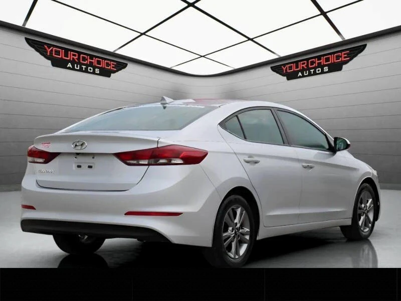 2017 Hyundai Elantra - Image 5 of 20
