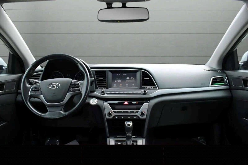 2017 Hyundai Elantra - Image 12 of 20