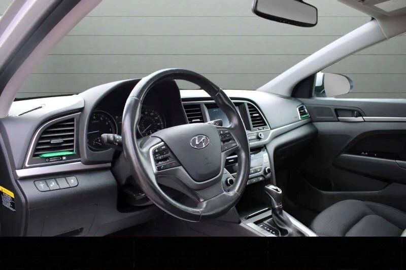 2017 Hyundai Elantra - Image 9 of 20