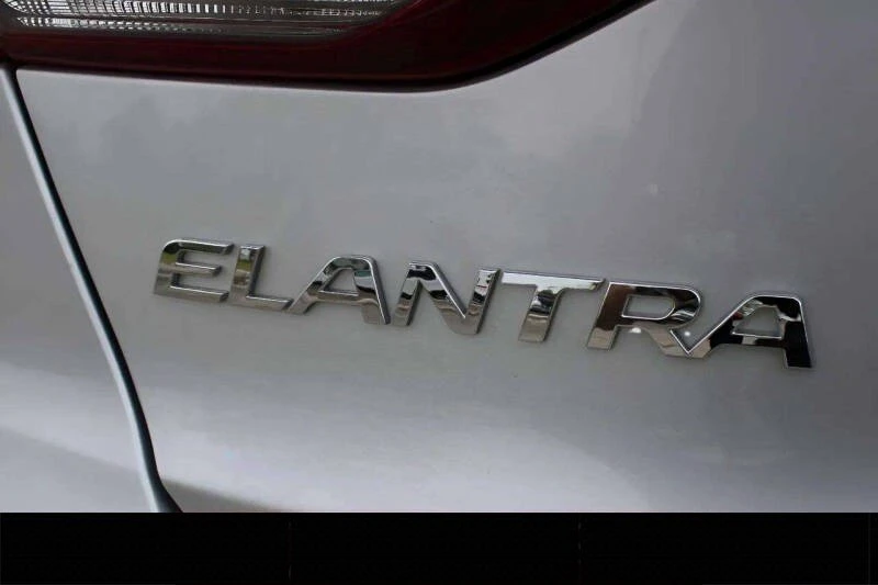 2017 Hyundai Elantra - Image 19 of 20