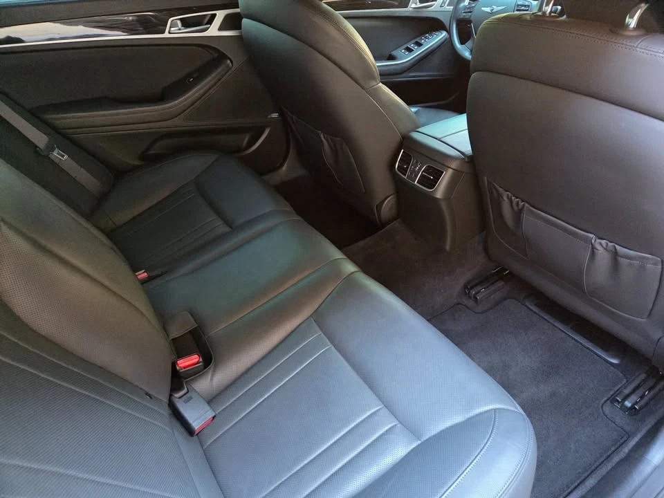 2017 Hyundai Genesis - Image 15 of 20