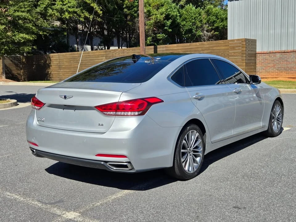 2017 Hyundai Genesis - Image 8 of 20