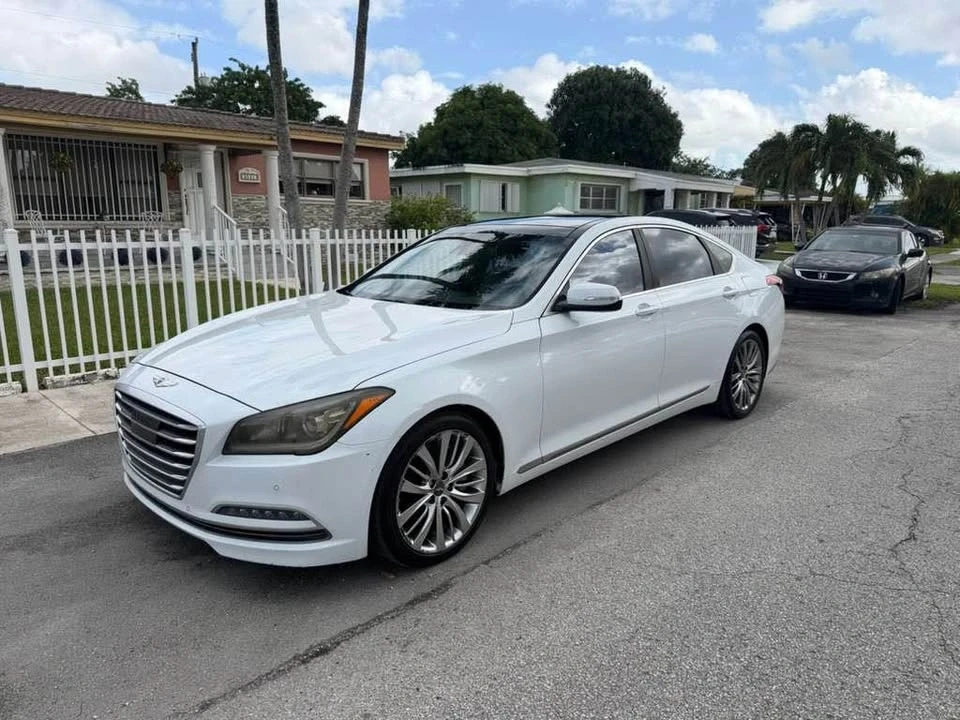 2017 Hyundai Genesis - Image 2 of 11